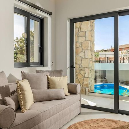 Lagoon Luxury Suites Vasilikí 외부 사진